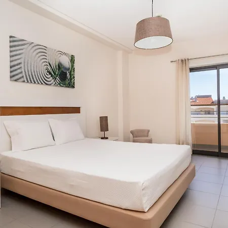 Appartement Paradise With Pool Se *