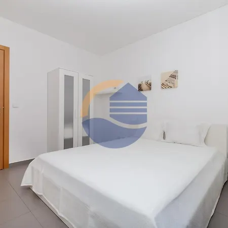 Paradise With Pool Se